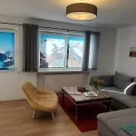Haus 48 Parterre Statz