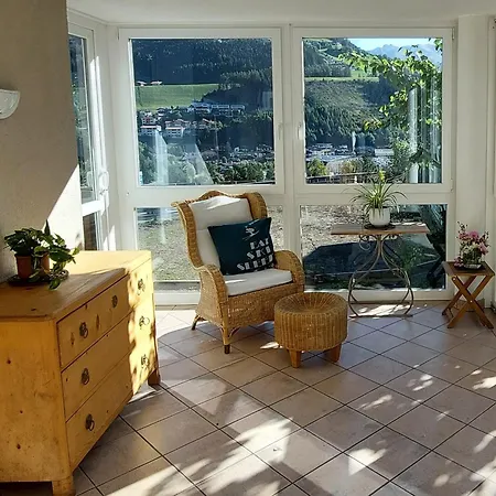 Haus 48 Parterre Statz